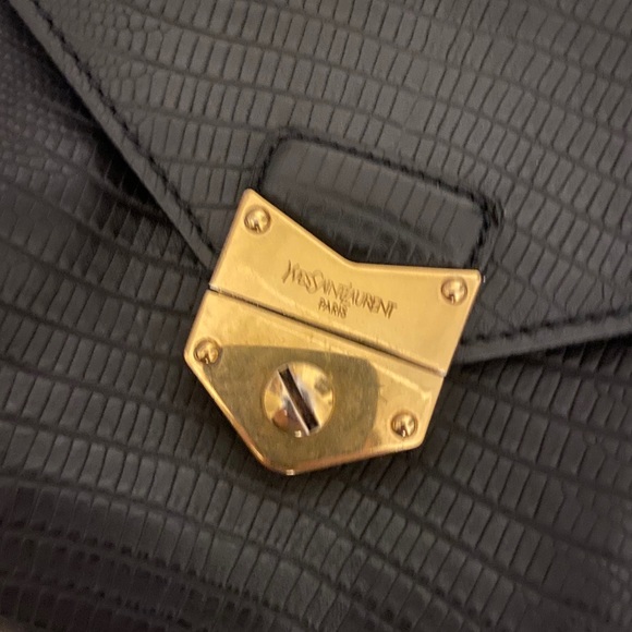 Yves Saint Laurent medium crossbody - Picture 5 of 8